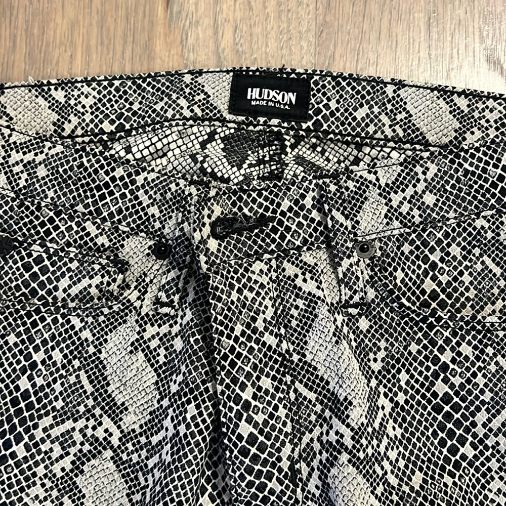 Hudson pants . Snack print. Very good condition